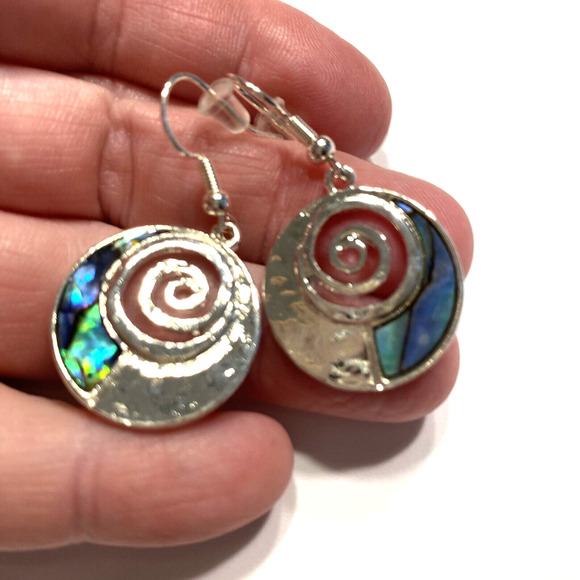 Beachy Pierced Earrings Drop & Dangle Wires Silver & Green Blue Abalone Shell - Picture 4 of 6